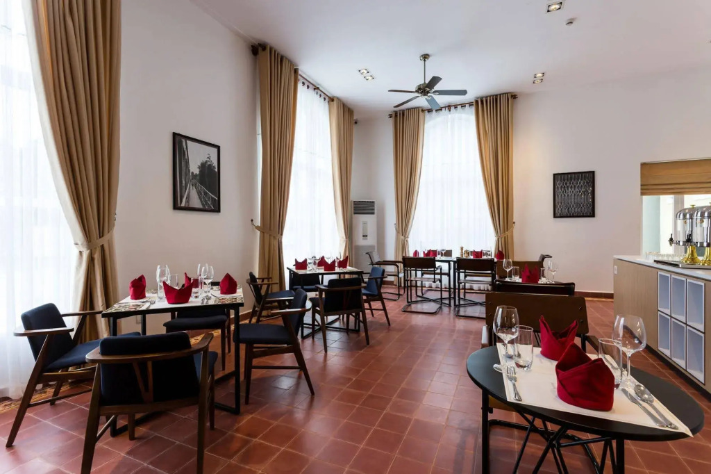Boutique Kampot Hotel