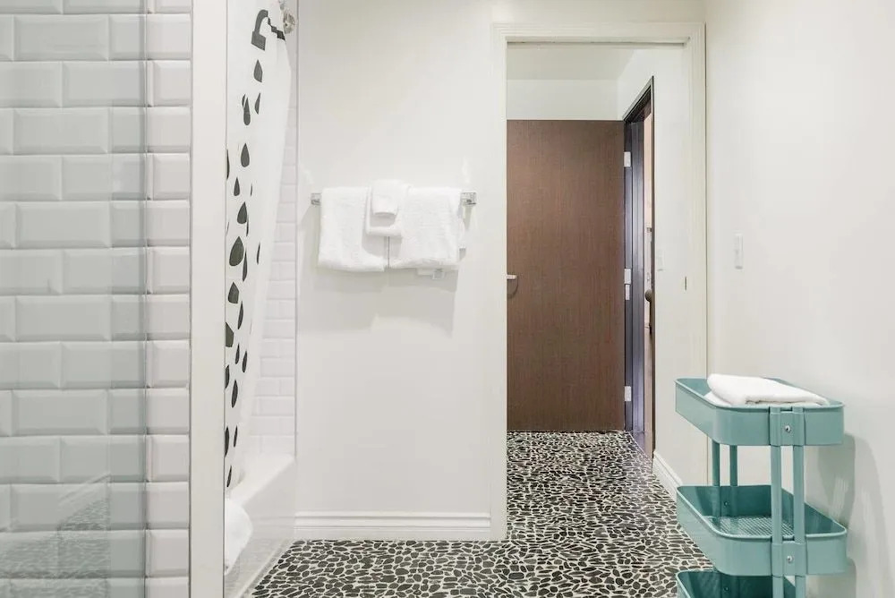 Explore Downtown From A Debonair Urban Loft