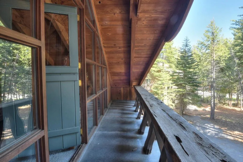 Charming Cascade Chalet