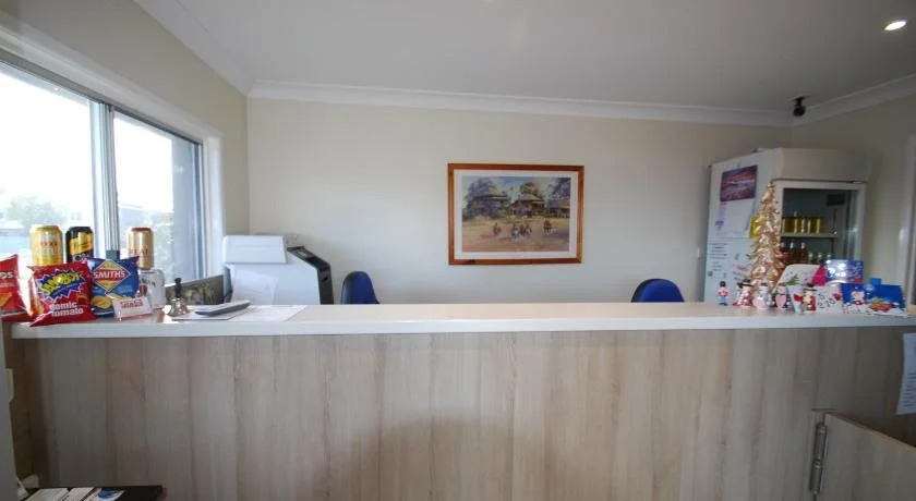 Starline Motor Inn