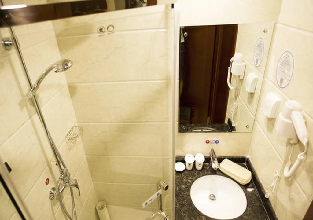 GreenTree Inn Zibo Zichuan District Flyover Business Hotel
