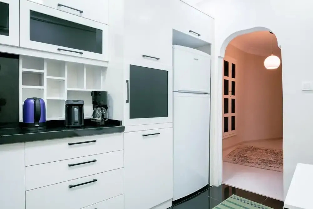 Modern Spacious Flat w Balcony 5 min to Taksim