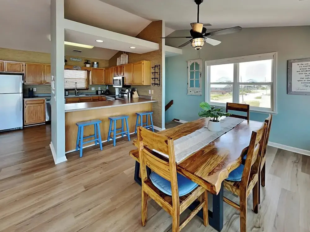 Paradise Palms by Topsail Realty