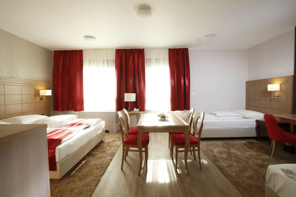 Hotel Raca