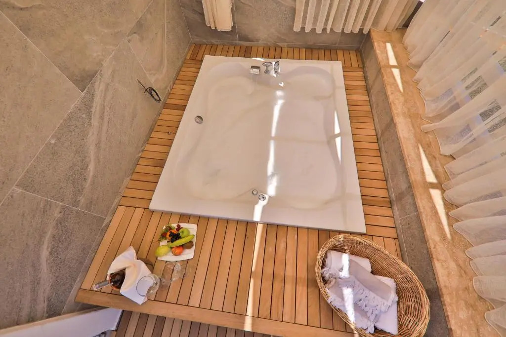 Kalkan Saray Suites Hotel