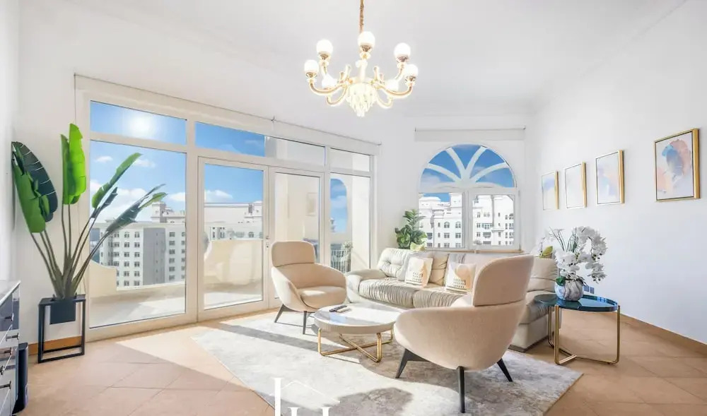 LUX The Shoreline Penthouse Suite