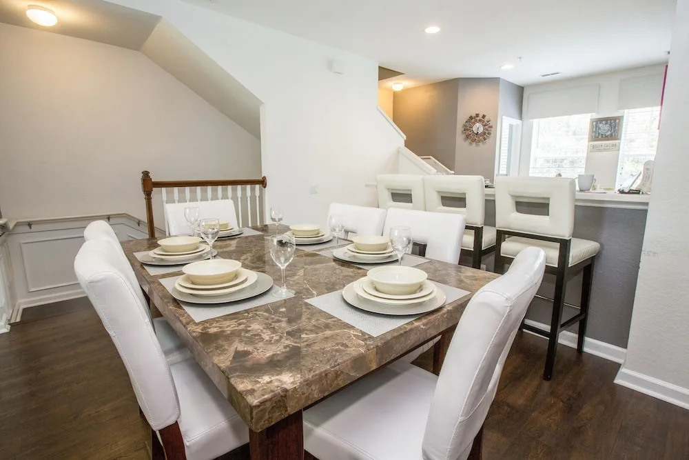 Tropical Dreams Townhome 3 Bedroom Condo by RedAwning