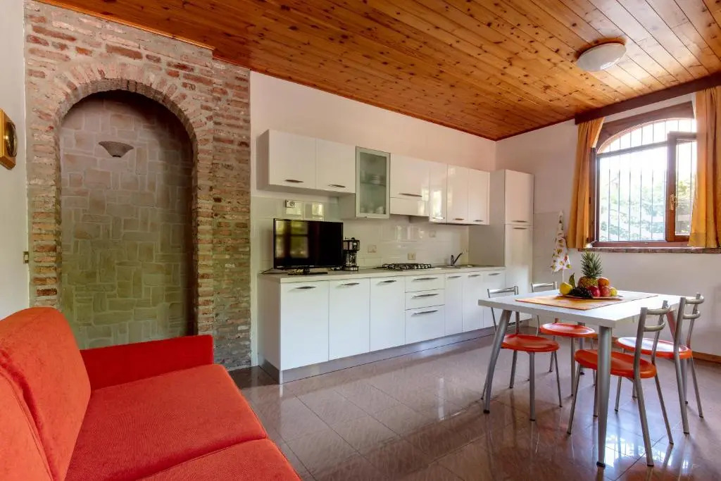 Villa Mariarosa Apartments