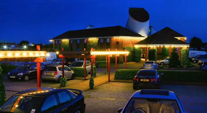 Damon’s Hotel