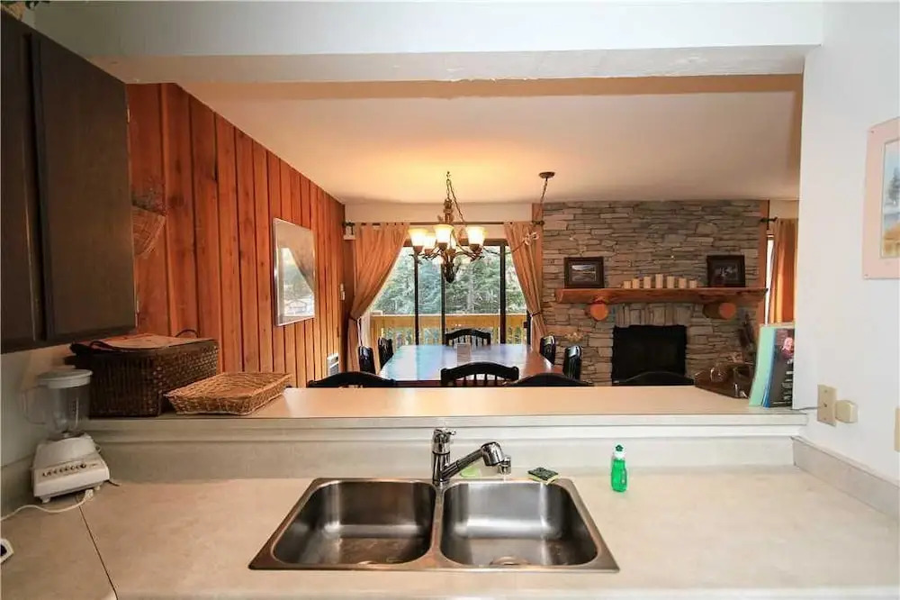 Mammoth Ski & Racquet Club #12 - Pet Okay! 2 Bedrooms 2 Bathrooms Cond