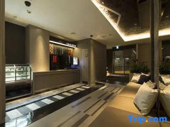 Hotel Retour (Adult Only)