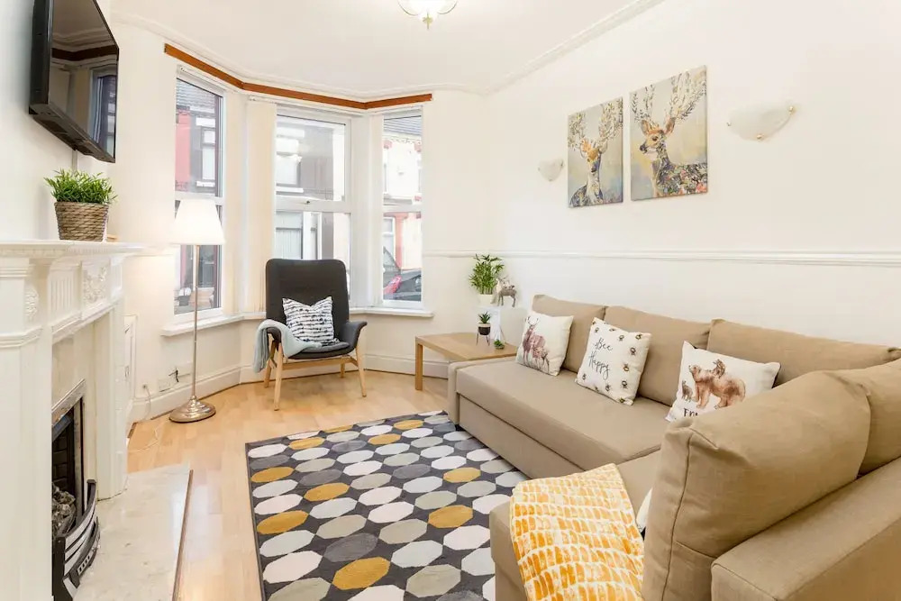 Liverpool Short Stay-Malden Suite