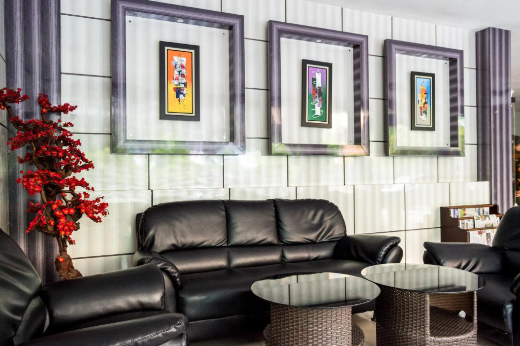 Capital O 664 Romance Hotel