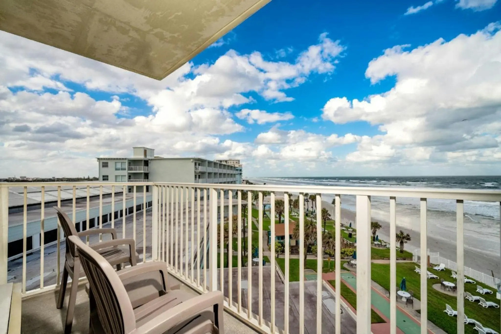 Perrys Ocean-Edge Resort