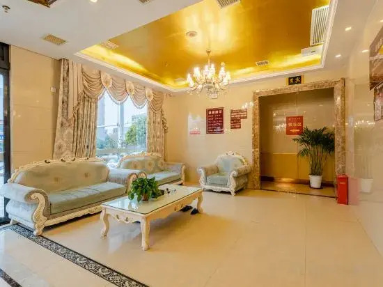 Huazhi Hotel Fuyang