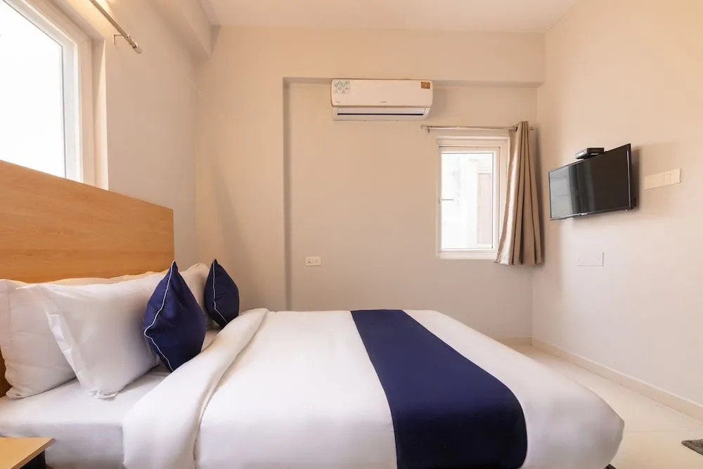 Silverkey Executive stays 27773 IAS Colony