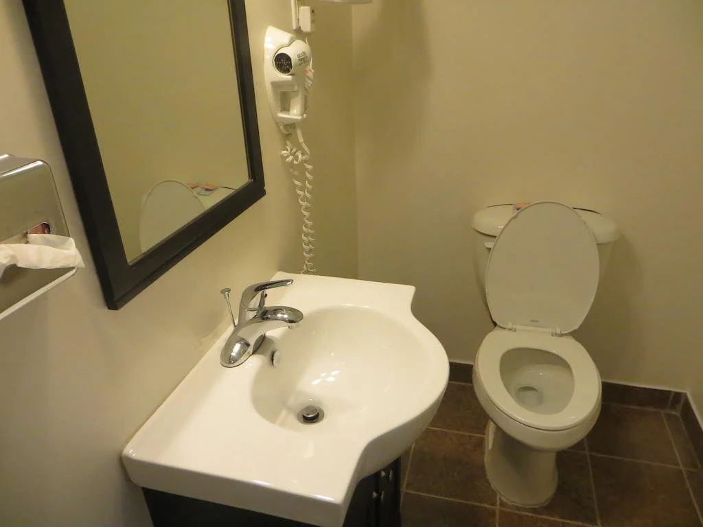 Economy Inn