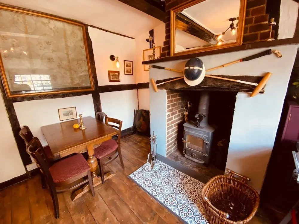 The Swan Inn