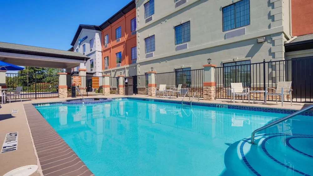 Comfort Inn & Suites