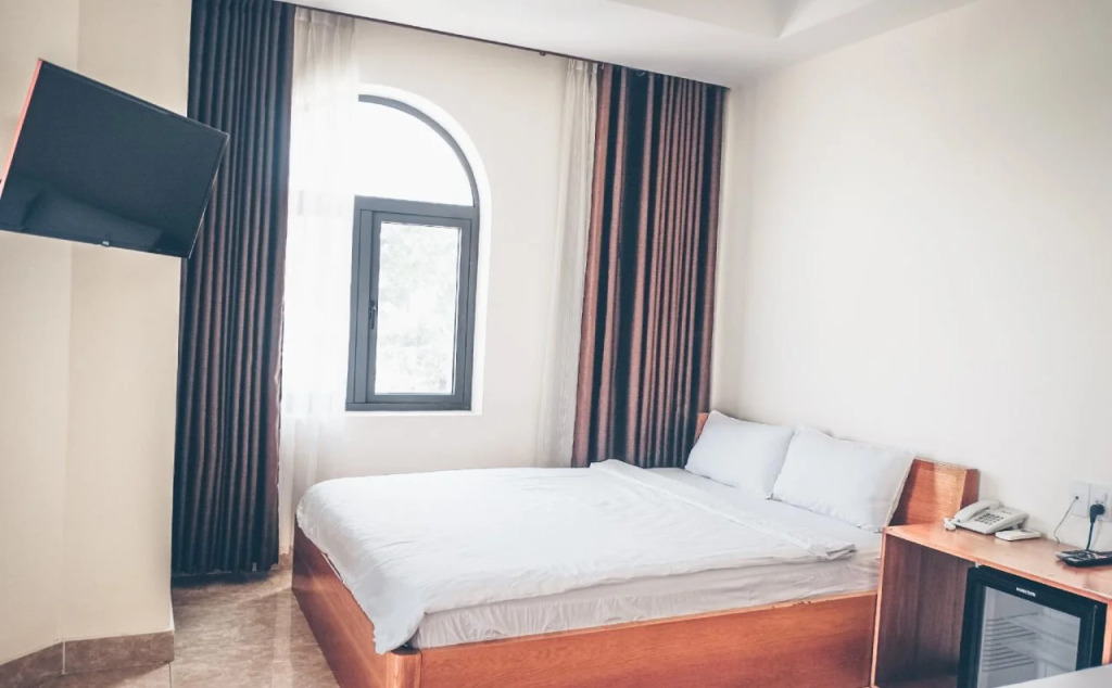 Green Hotel Vĩnh Lộc