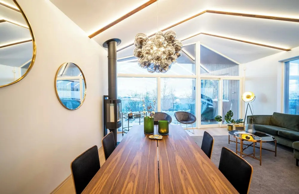 Enter Tromsø Luxury Villa