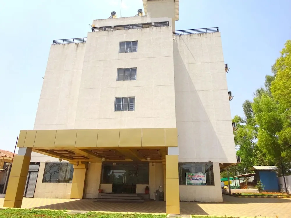 Hotel Kansar Palace