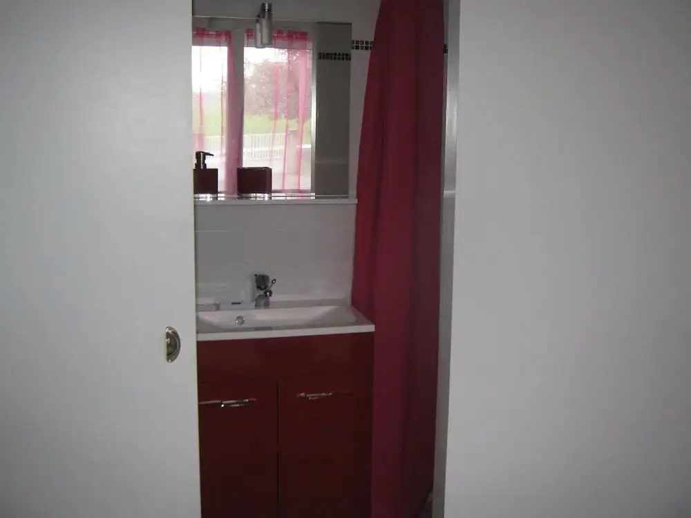 Chambres climatisées petits déjeuners compris