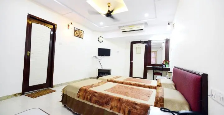 Siddharth Palace Hotel