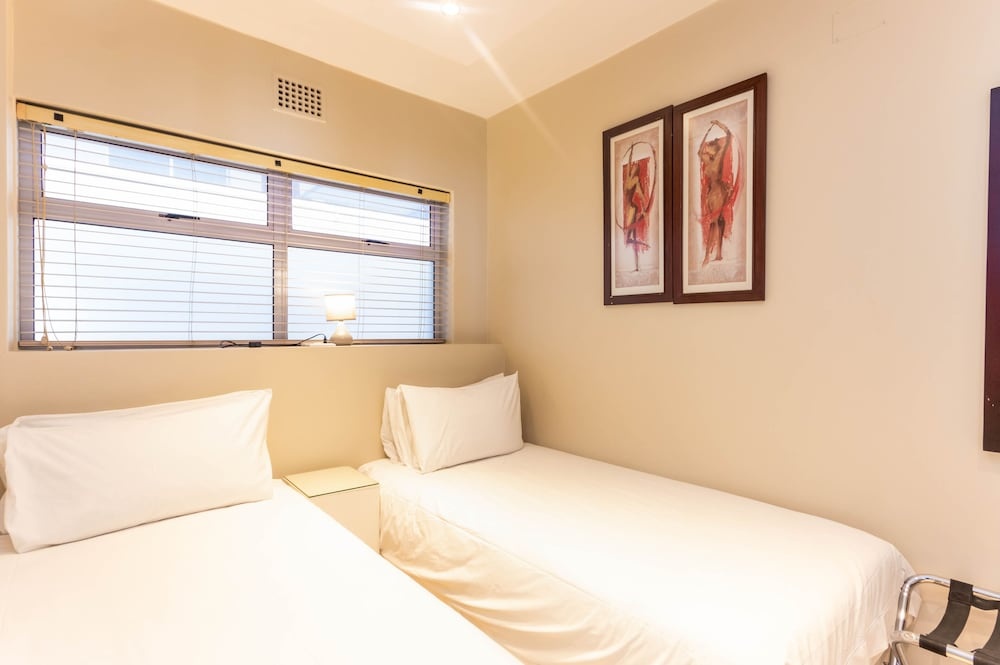 Third Floor sea Facing 2 Bedroom Apartment With Balcony