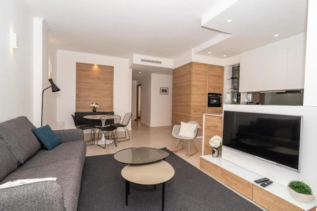 Cannes Center La Croisette Splendid 2 BR in premium residence gardens and balcony by Olam Properties