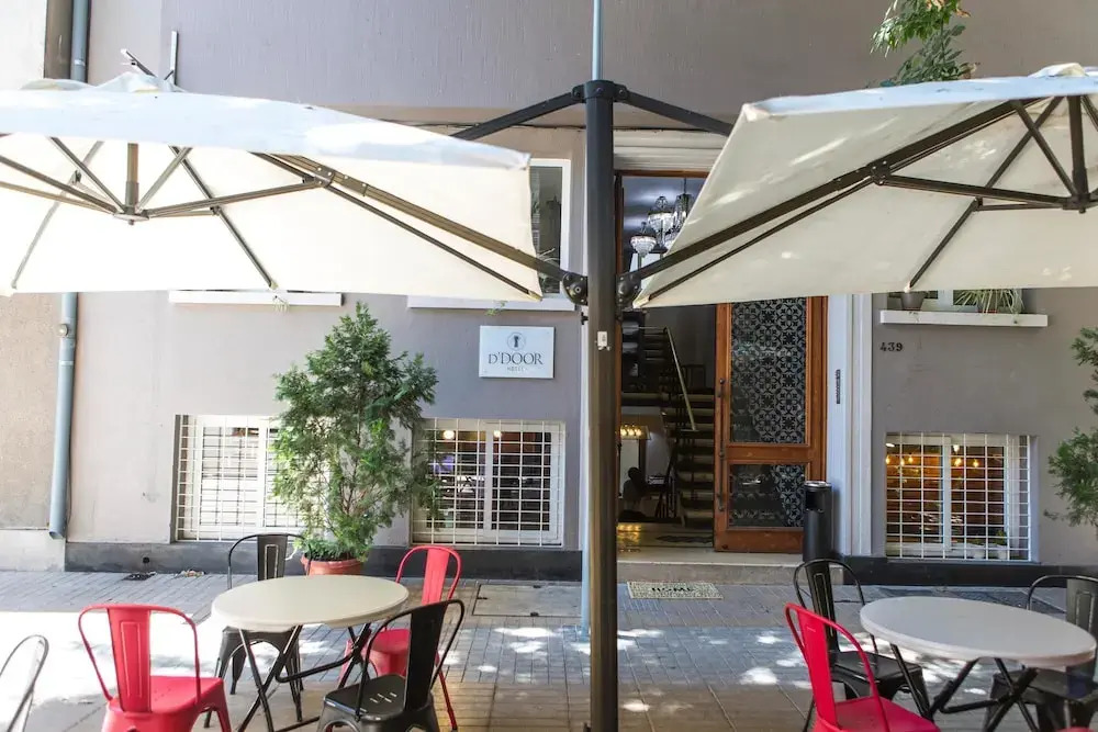 D'Door Hotel