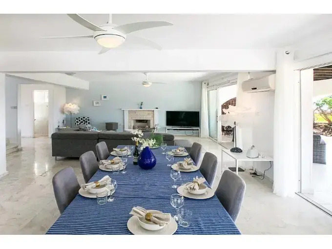Villa Searay