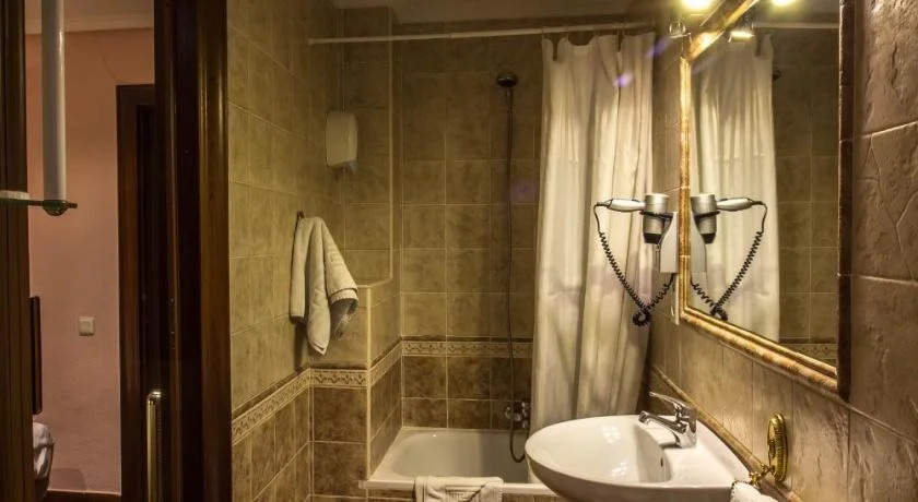 Hostal Goya Suites