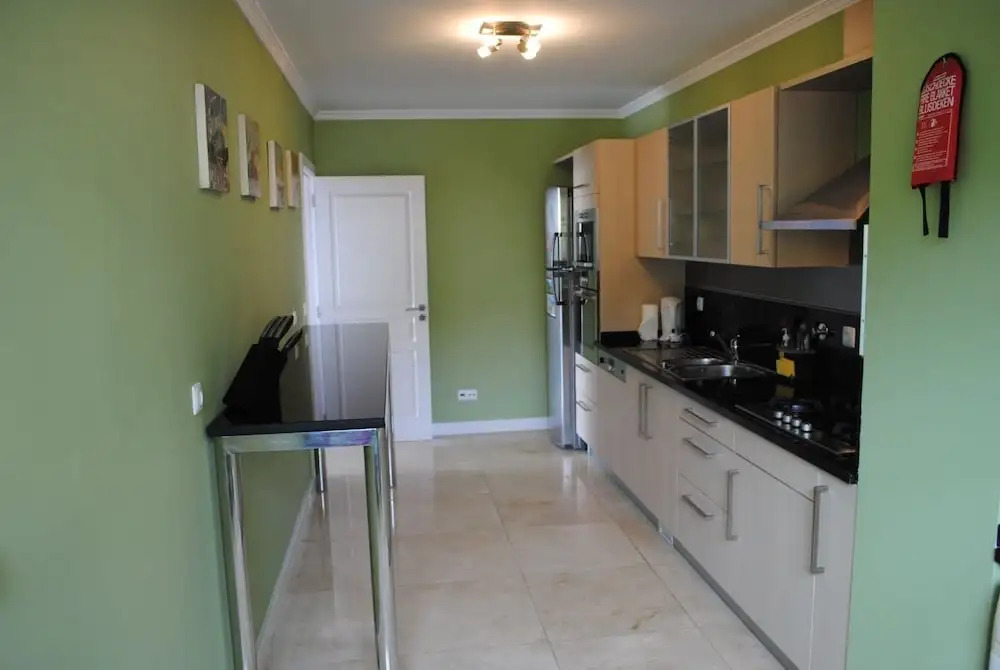 Plaza Bay Luxury Apartment with Swimming Pool