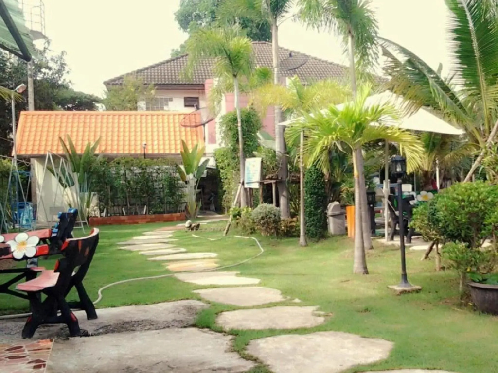 7 Colors House