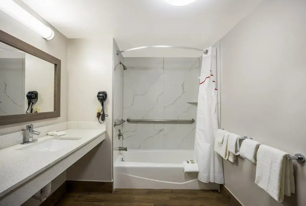Red Roof Inn & Suites Thomasville