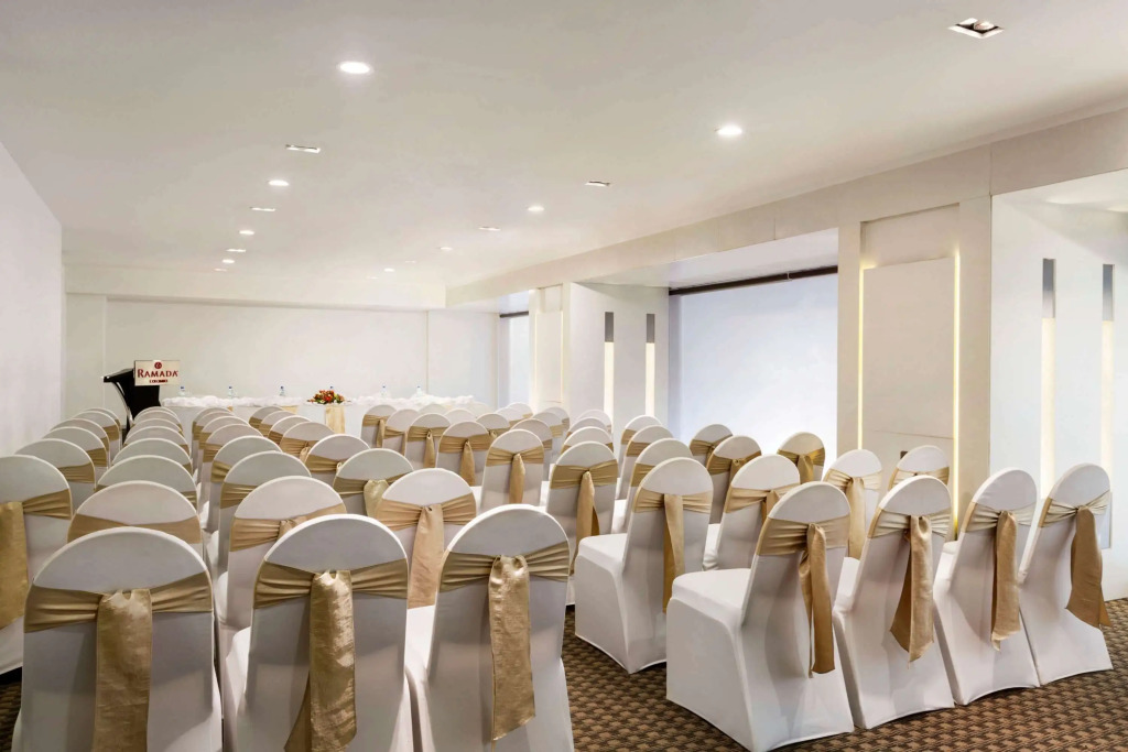 Отель Ramada by Wyndham Colombo