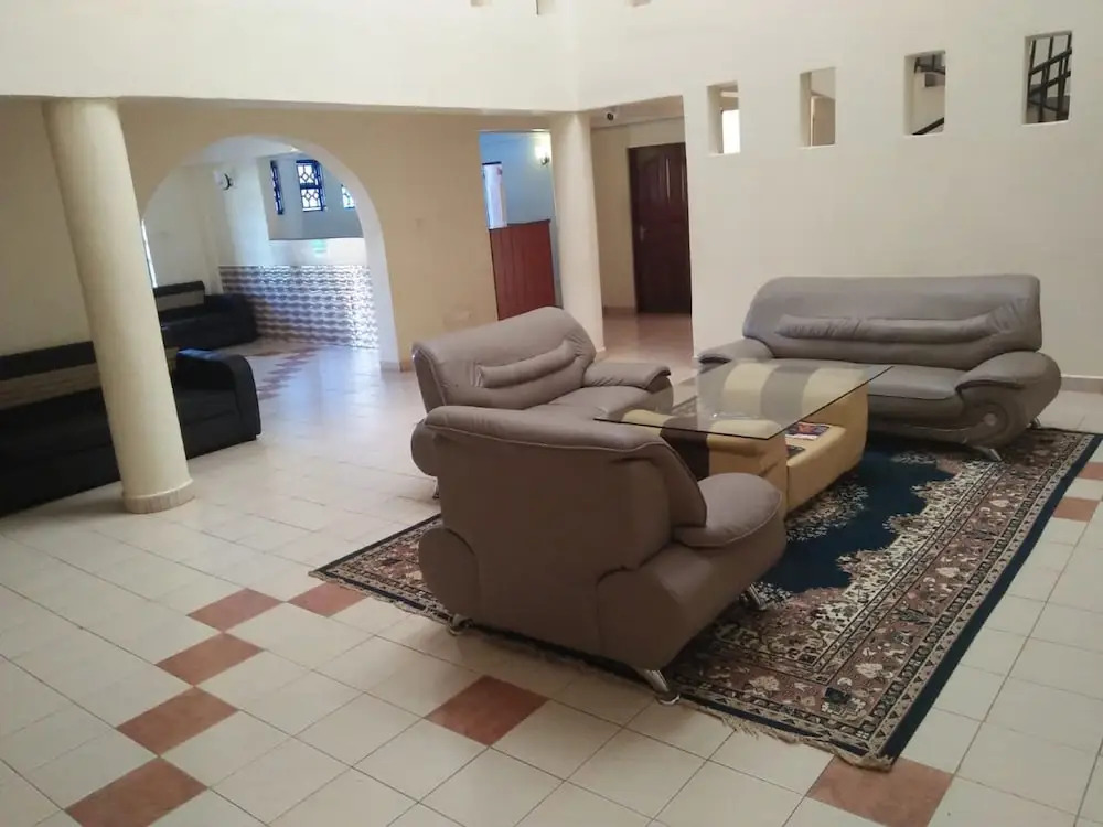 Siaya Summit Hotel