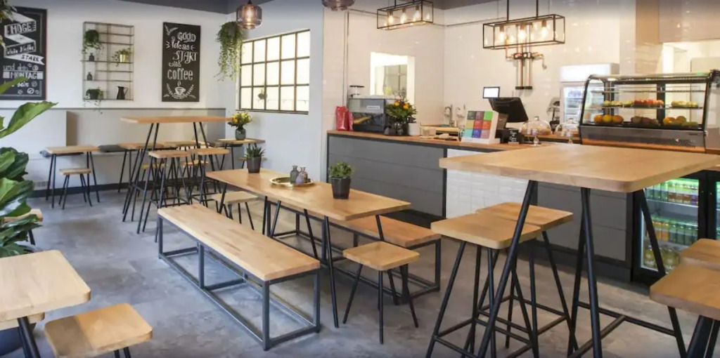 Design Hostel P182