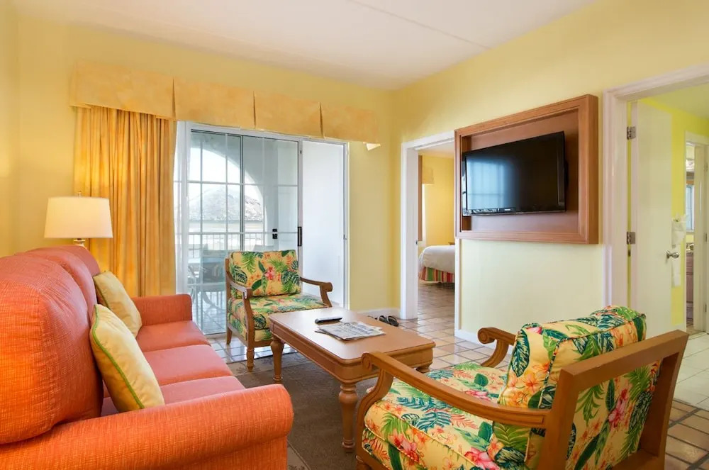 Paradise Harbour Club & Marina