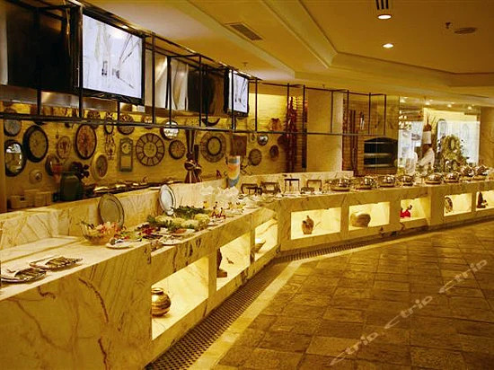 Moon River Puyue Hotel