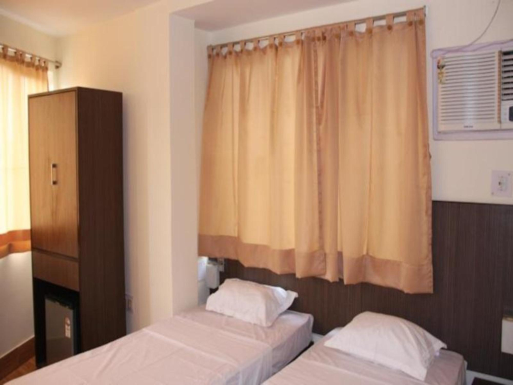 Down Town Guest House
