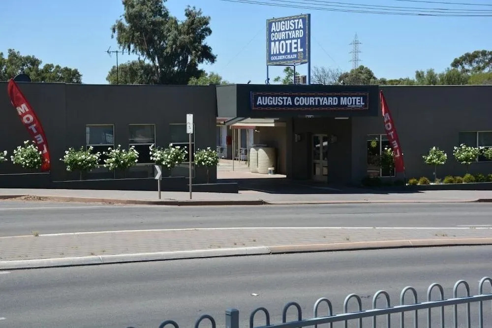 Augusta Courtyard Motel