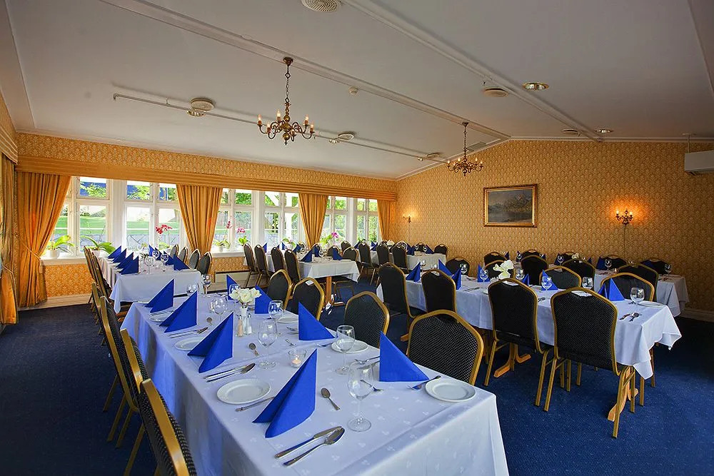 Fjordslottet Hotel