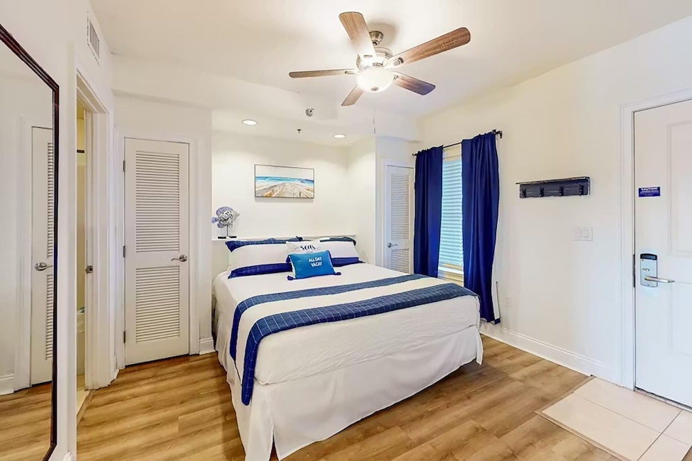 Carillon Beach Inn 310