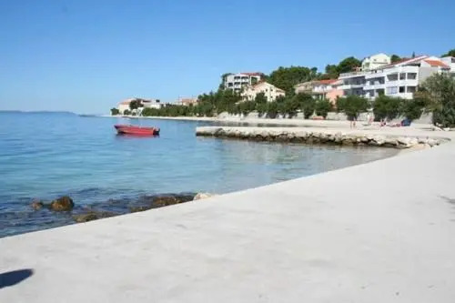 Apartments Ricina