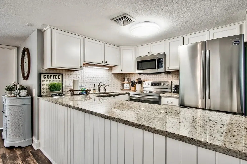 Gulf Shore Condo #211 - 2 Br condo by RedAwning