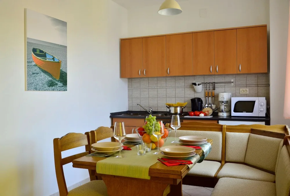 Apartments Lounger Frkovic