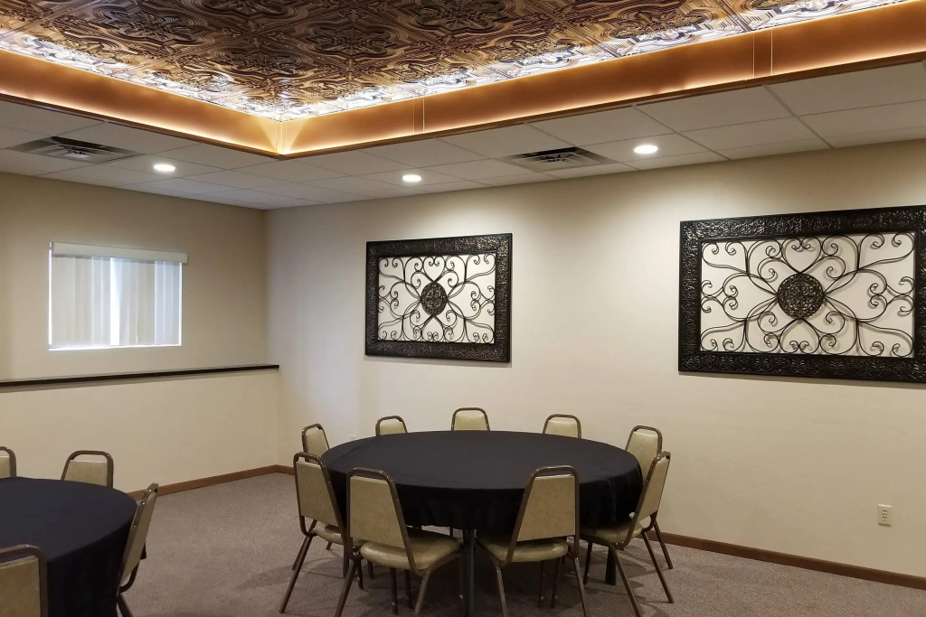 Econo Lodge - Valley City
