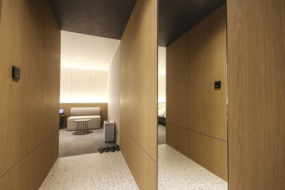 Busan Sasang The Van Hotel